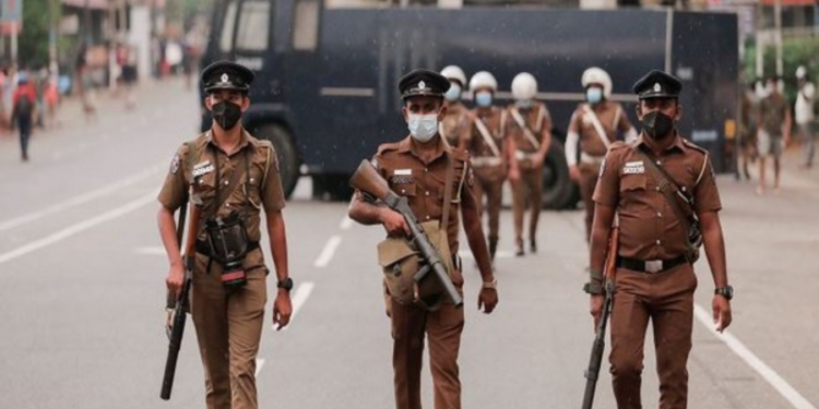 கொழும்பில் நுழைந்த வன்முறை கும்பலால் பரபரப்பு!