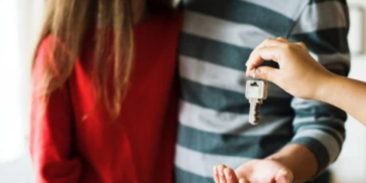 யாழில் பிரான்சில் இருந்து வந்த புது மாப்பிளை மனைவியை விட்டு வேறு பெண்ணுடன் உல்லாசம்!