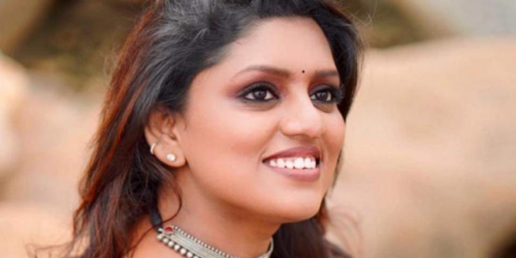 பிரபல பாடலாசிரியர் கபிலனின் மகள் தூக்கிட்டு தற்கொலை!