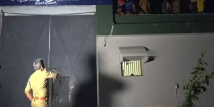 தமிழகத்தில் உள்ள சிறப்பு முகாமில் போராட்டம் நடாத்தும் இலங்கையர்கள்