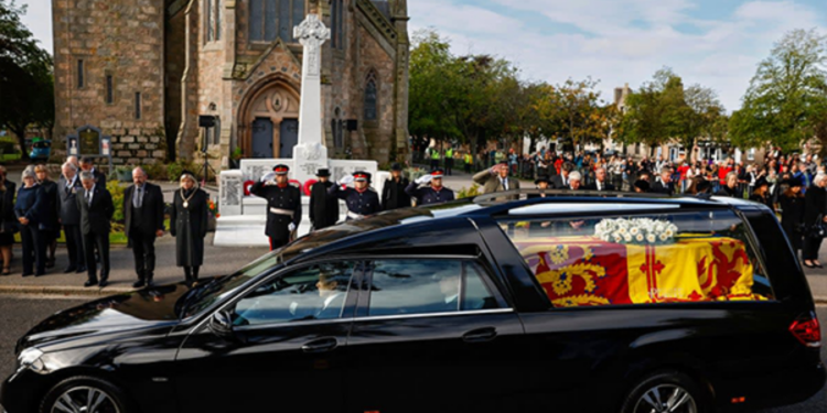 பிரித்தானிய மகாராணியின் இறுதி சடங்கிற்காக 55 ஆயிரம் கோடி ரூபாய் செலவு!