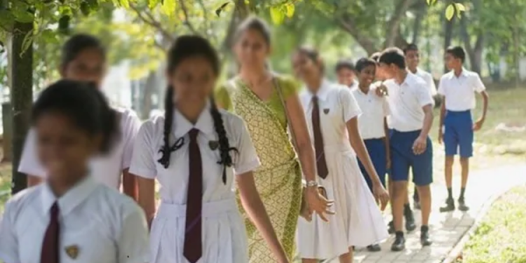 பாடசாலை பாடத்திட்டத்தில் ஏற்ப்பட இருக்கும் மாற்றங்கள்