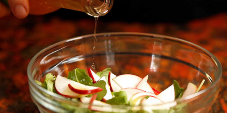 உணவில் வினிகர் சேர்த்து கொள்ளவதர்க்கான காரணம் என்ன தெரியுமா?