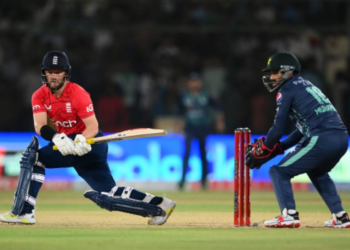 இருபதுக்கு 20 கிரிக்கெட் போட்டியில் புதிய சாதனை படைத்தது பாகிஸ்தான் அணி!