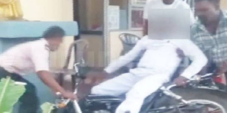 கொழும்பு பாடசாலை அதிபர் ஒருவரின் அநாகரீகமான செயல்!