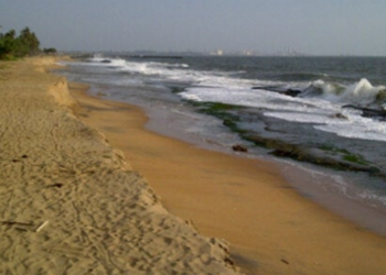 மட்டக்களப்பு கல்லடி கடற்கரையில் ஆண் ஒருவரின் சடலம் மீட்பு!