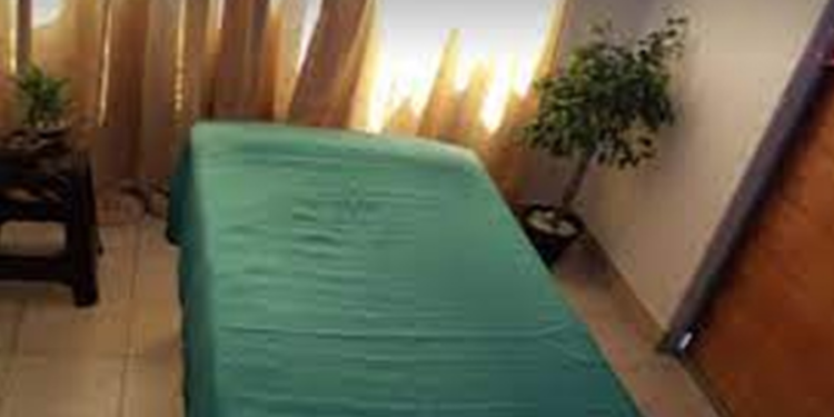 இரண்டு சட்டவிரோத மசாஜ் நிலையங்கள் சுற்றிவளைப்பு!