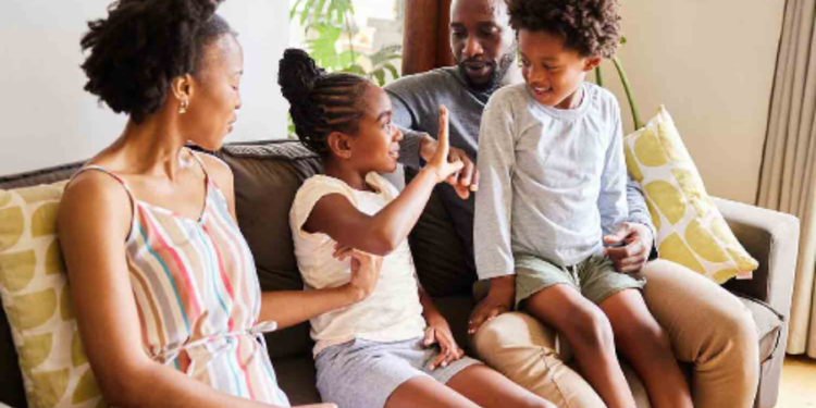 குழந்தைகளுக்கு சுதந்திரத்தை அளிக்கும் பெற்றோர்