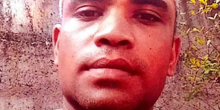 நபர் ஒருவரை அடையாளம் காண பொதுமக்களின் உதவியை நாடும் பொலிசார்