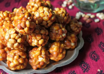 வீட்டிலேயே செய்யலாம் வேர்க்கடலை உருண்டை