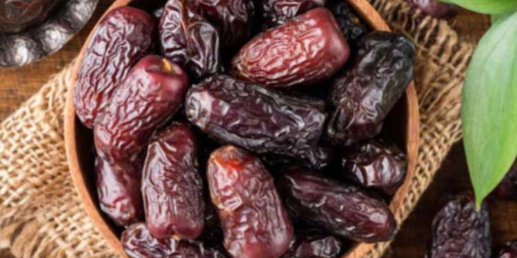 ஆண்கள் பேரிச்சம்பழம் சாப்பிடுவதால் கிடைக்கும் நன்மைகள்