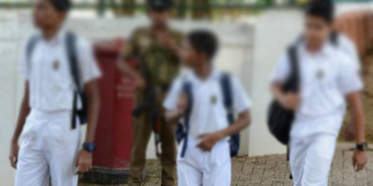 பிரபல பாடசாலை ஒன்றில் போதைப்பொருள் வியாபாரத்தில் ஈடுபட்ட பெண் ஒருவர் கைது!