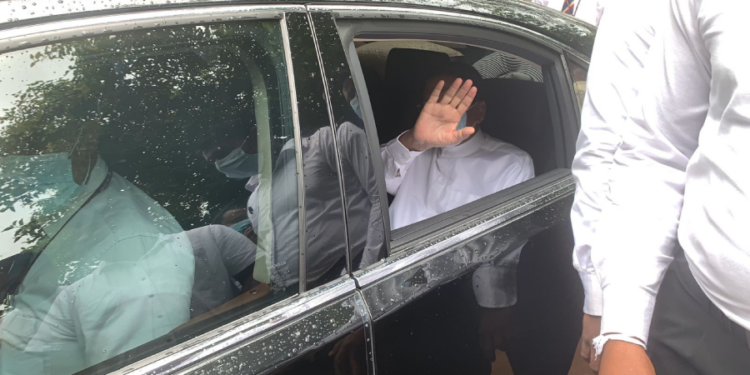 உயிர்த்த ஞாயிறு தாக்குதல் விவகாரம் மைத்திரிக்கு எதிரான விசாரணை பத்து வாரங்களுக்கு ஒத்தி வைப்பு!