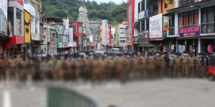 மஹிந்த ராஜபக்சவுக்கு எதிராக போராட்டத்தில் ஈடுபட்ட பத்துபேர் கைது!