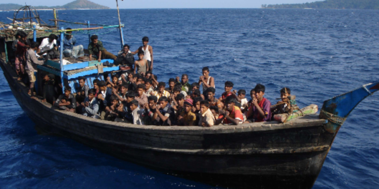 சட்டவிரோதமாக அவுஸ்ரேலியா செல்ல முற்ப்பட்டவர்கள் திருப்பி அனுப்பி வைப்பு!