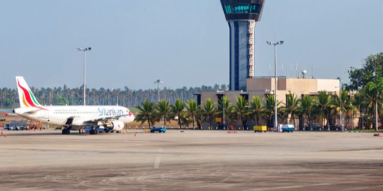 இலங்கை வரும் விமானங்களுக்கு தடை இன்றி எரிபொருள் விநியோகம்!