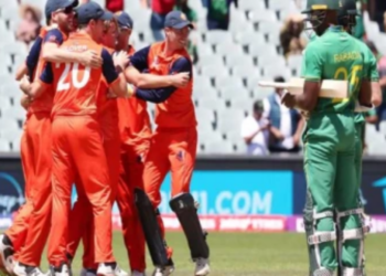 டி20 உலகக்கிண்ணத் தொடரின் சூப்பர் 12 சுற்றின் ஆட்டத்தில் நெதர்லாந்து அணியுடன் ஆடி தோர்த்தது தென்னாபிரிக்கா!