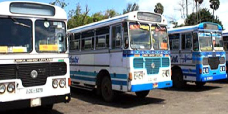 யாழில் நாளை முதல்  நெடுந்தூர பேரூந்து நிலையத்திலிருந்து தனியார் போக்குவரத்து சேவைகள் ஆரம்பம்