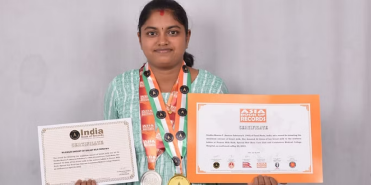 தாய்ப்பால் தானம் செய்து தமிழக பெண் படைத்த சாதனை