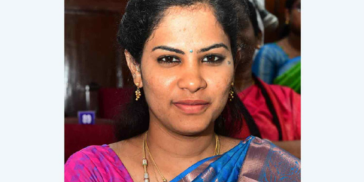 சென்னையில் சாலையோர பகுதியில் வசிக்கும் மக்களுக்கு உணவுப் பொட்டலம் வழங்கப்பட்டது!