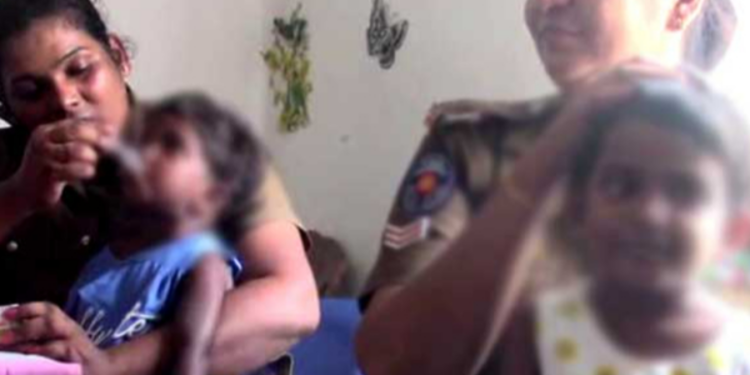 வீடொன்றில் கைவிடப்பட்ட நிலையில் இரு குழந்தைகள் மீட்பு!