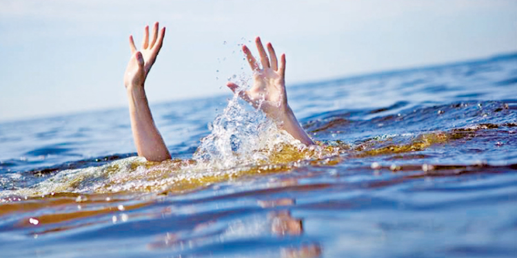 யாழில் குளத்தில் மீன்பிடித்த  இளைஞன் நீரில் மூழ்கி உயிரிழப்பு!