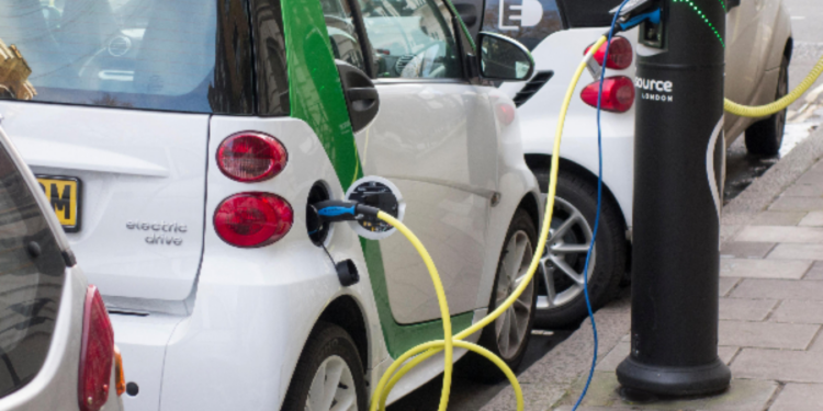 பிரித்தானியாவில் மின்சார கார் வைத்திருப்பவர்களுக்கான முக்கிய அறிவித்தல்!