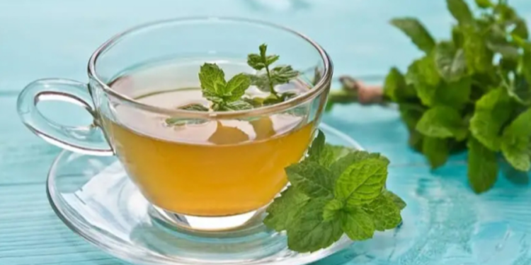 தொண்டை புண்ணை சரி செய்யும் புதினா டீ