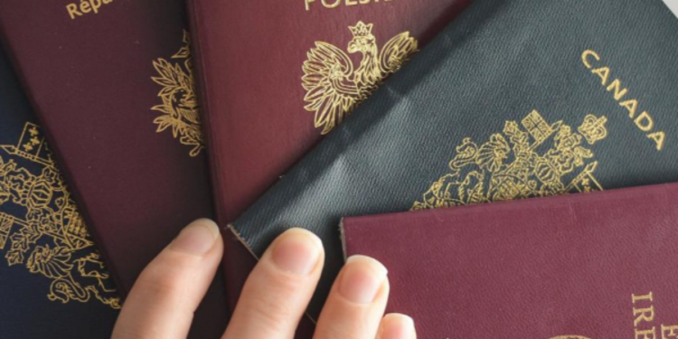 இரட்டை குடியுரிமை தொடர்பில் அமுலுக்கு வர இருக்கும் புதிய நடைமுறை!