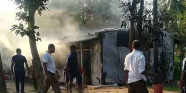 தீ விபத்தில் எரிந்து சாம்பலாகிய பொலிசாரின் சீருடைகள்!