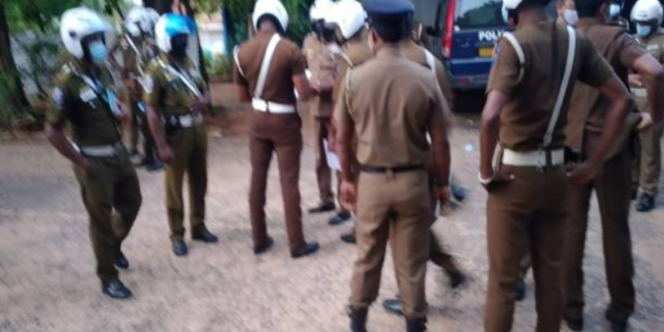 யாழில் மூன்று வயது சிறுவனை தாக்கிய ஆசிரியர்!