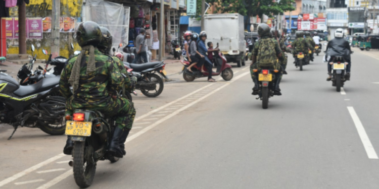 யாழில்  இளைஞர் ஒருவர்  இராணுவத்தால் தாக்கப்பட்டு வைத்தியசாலையில் அனுமதி!