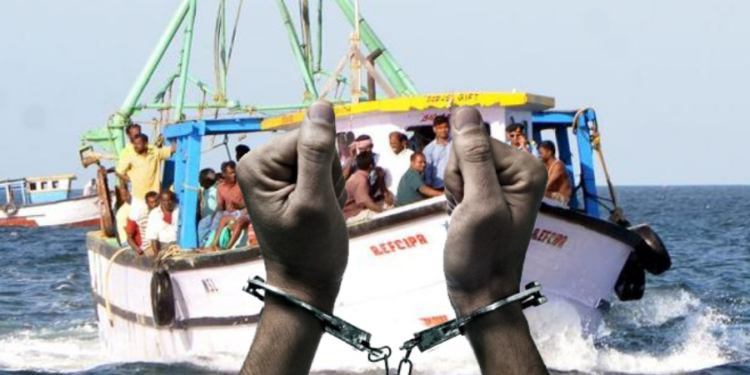 இலங்கை கடற்ப்பரப்பில் அத்துமீறி மீன்பிடியில் ஈடுபட்ட இந்திய மீனவர்கள் கைது!