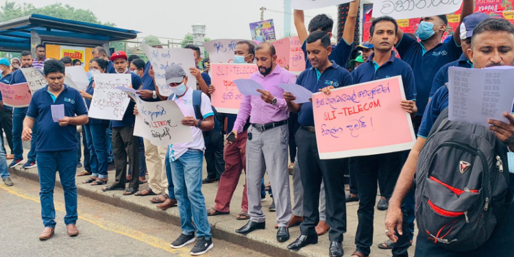 கொழும்பு பொலிஸாருக்கும் பொது மக்களுக்கும் இடையில் முறுகல்!