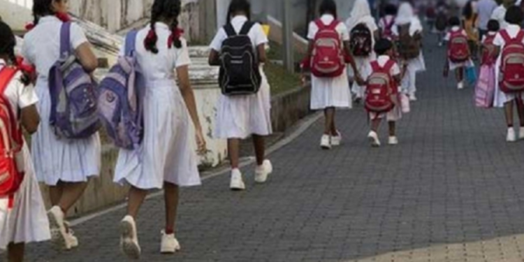 பாடசாலை விடுமுறை குறித்து கல்வி அமைச்சு வெளியிட்டுள்ள அறிவித்தல்!