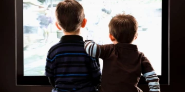 நாடகம் பார்த்த சிறுவர்களுக்கு மரண தண்டனை வித்தித்த நாடு!