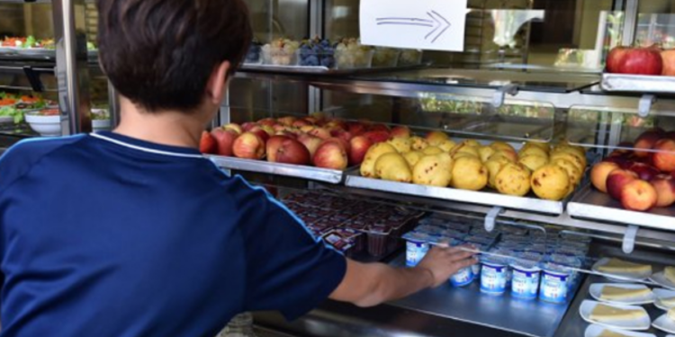 பாடசாலை உணவகம் ஒன்றில் போதைபொருள் விற்பனை!