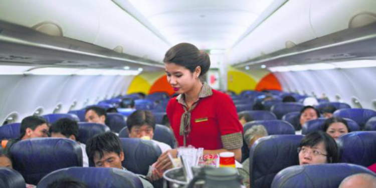 விமான பணிப்பெண் வேலை வாய்ப்பு தொடர்பில் விடுக்கப்பட்டுள்ள எச்சரிக்கை!