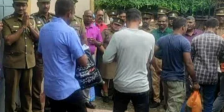 ஜனாதிபதியின் பொது மன்னிப்பில் மட்டக்களப்பு சிறையில் இருந்து 8 கைதிகள் விடுதலை!