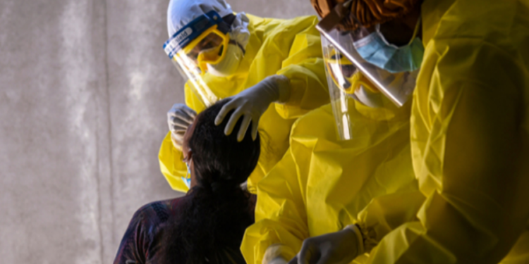 ஆபத்தான கொரொனோ தொற்று தொடர்பில் இலங்கை மக்களுக்கு விடுக்கப்பட்டுள்ள எச்சரிக்கை!