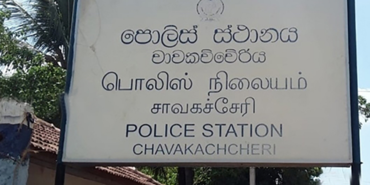யாழில் இரு நபர்களுக்கு இடையில் இடம்பெற்ற முரண்பாட்டால் ஒருவர் வைத்தியசாலையில் அனுமதி!