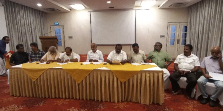 குத்துவிளக்கு சின்னத்தில் புதிய கூட்டணி அமைக்கும் தமிழ் கட்சிகள்