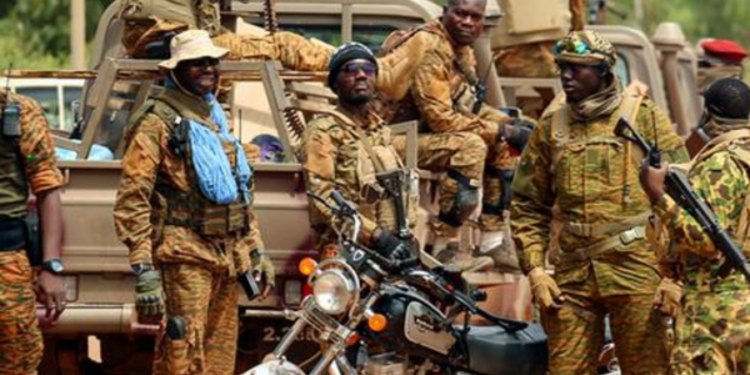 மேற்கு ஆப்பிரிக்க நாடொன்றில் 50 பெண்களை கடத்திச் சென்ற பயங்கரவாதிகள்!