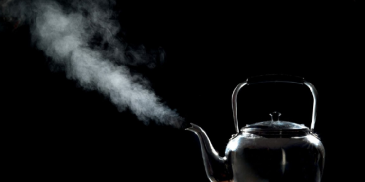 வெந்நீர் குடிப்பதால் உடல் எடைகுறையுமா?