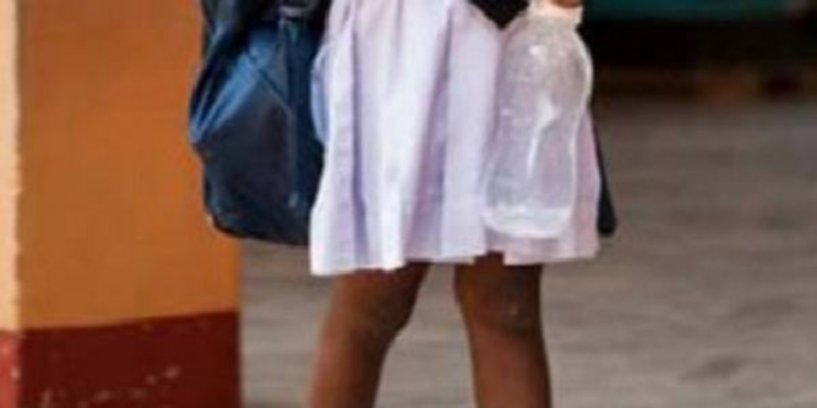 பாடசாலை முடிந்து பேருந்தில் வீடு திரும்பிய மாணவி உயிரிழப்பு!