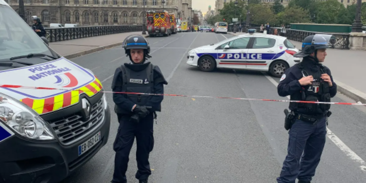 பிரான்சில் இரட்டைக் கொலை வழக்கில் கைதான இலங்கையர்