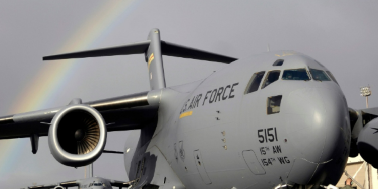 நேற்றிரவு பலத்த பாதுகாப்பிற்கு மத்தியில் இலங்கையில் இருந்து வெளியேறிய அமெரிக்க ராஜதந்திரிகள்