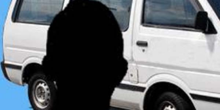 யாழ் சாவகச்சேரி பகுதியில் கணவன் வெளிநாட்டில் இருந்த நிலையில் கடத்தப்பட்ட குடும்ப பெண்