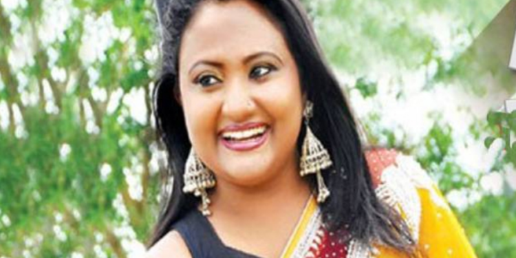 தனது முதலாவது அரசியல் பயணத்தை ஆரம்பிக்கும் நடிகை