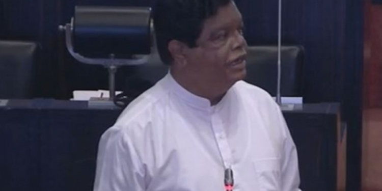 நாட்டில் உள்ள அரசியல்வாதிகளின்  உயிருக்கு அச்சுறுத்தல்